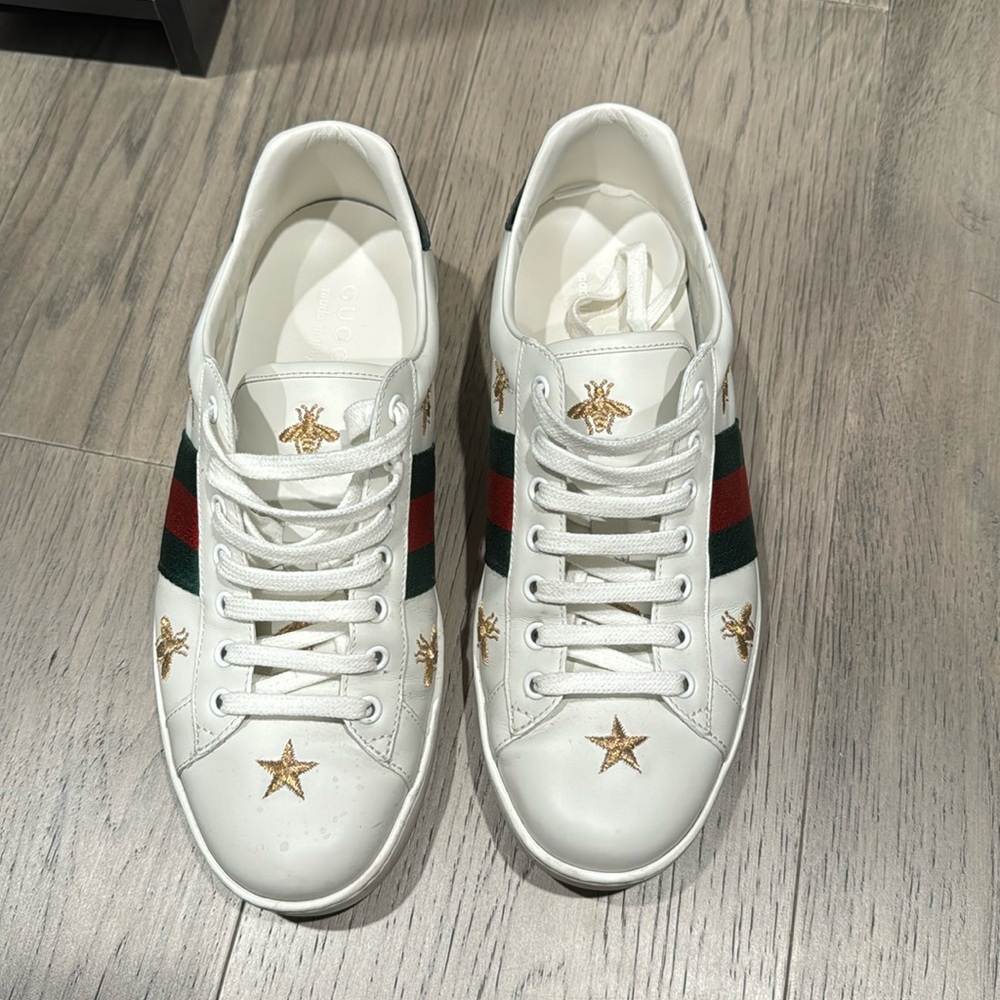 Gucci Bee Sneakers!
